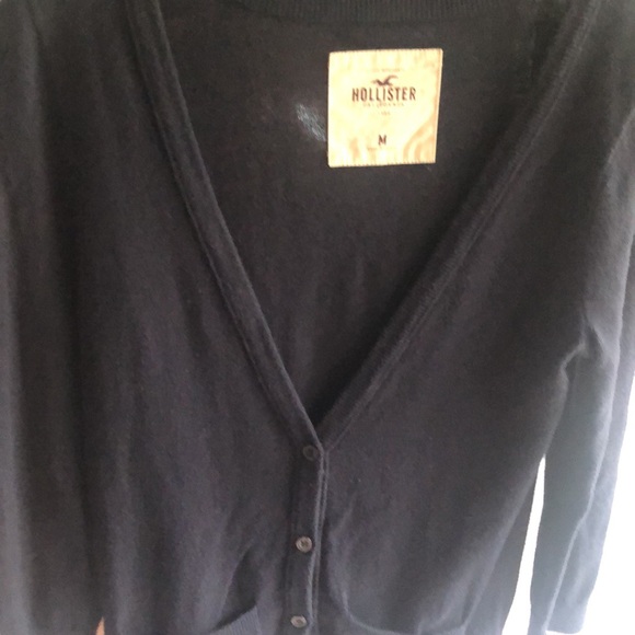 NWOT Vintage Hollister button down cardigan. Pockets in front. Hollister logo - Picture 8 of 12